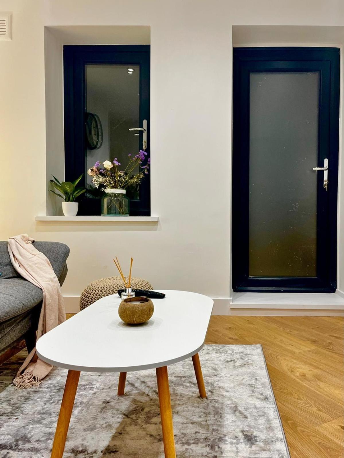Cozy And Peaceful Apartment With Terrace In Hackney لندن المظهر الخارجي الصورة